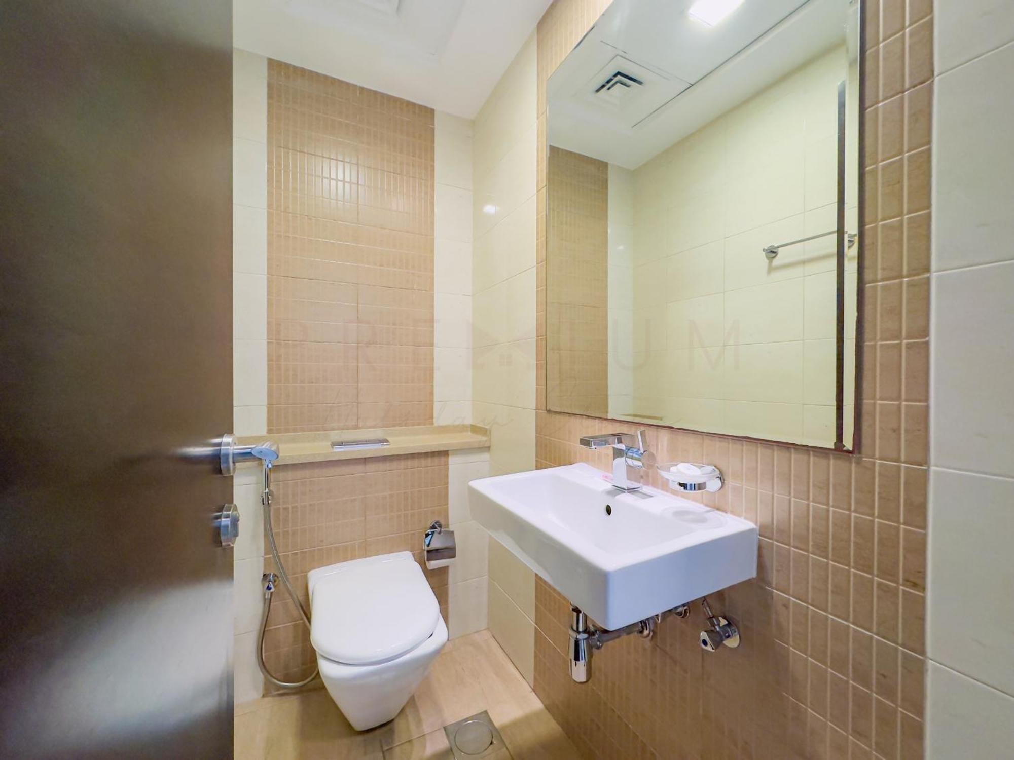 Exquisite 1br In Botanica Tower Marina1004