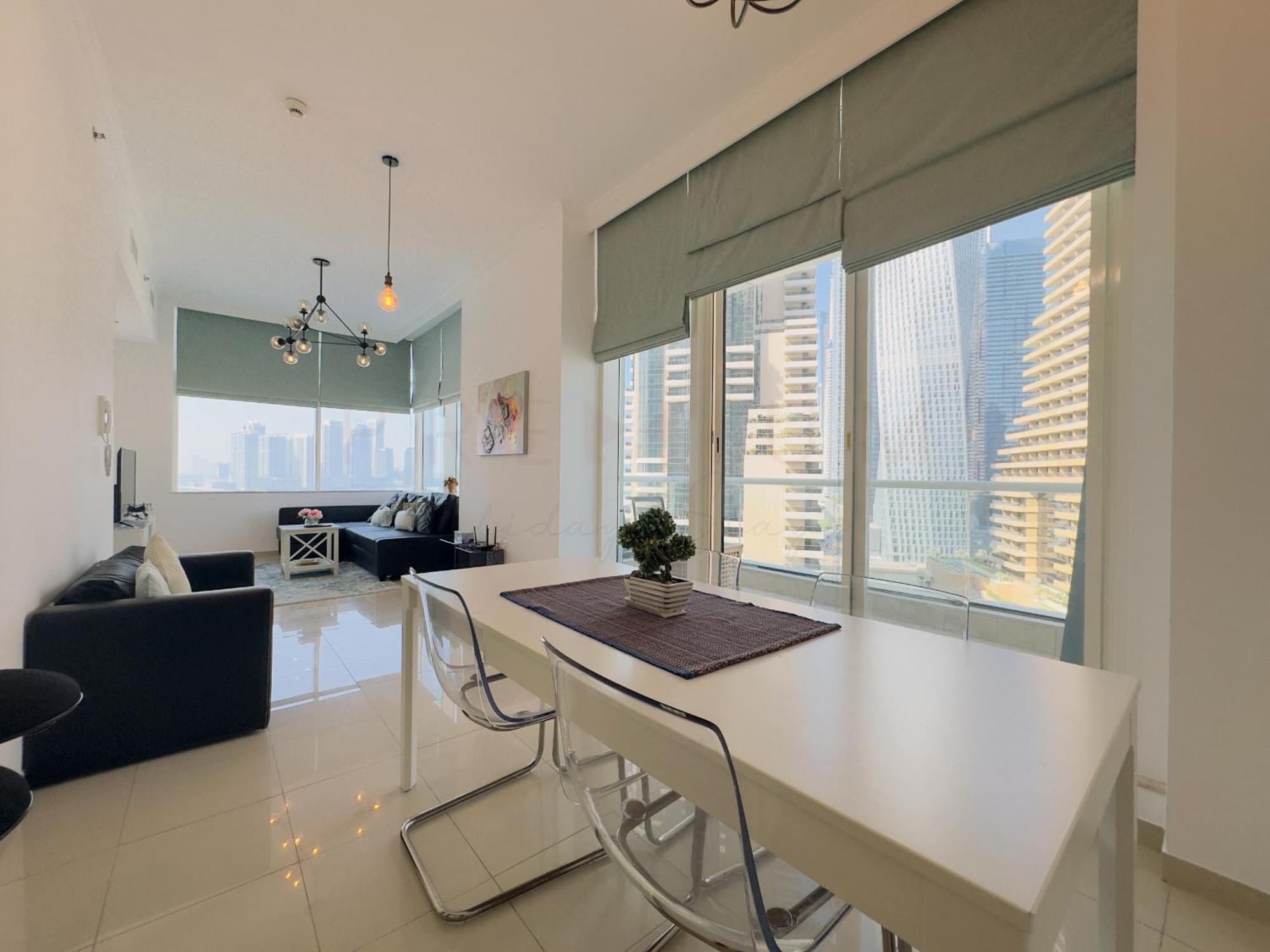 Apartment Exquisite 1br In Botanica Tower Marina1004